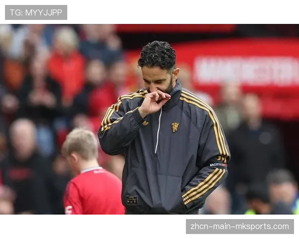 电讯报：西汉姆联已接触葡萄牙体育主帅阿莫林，为莫耶斯可能离任做准备