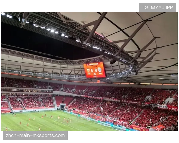 塞维利亚主场因上轮球迷不当行为被罚部分看台空场 塞维利亚主场因上轮球迷不当行为被罚部分看台空场